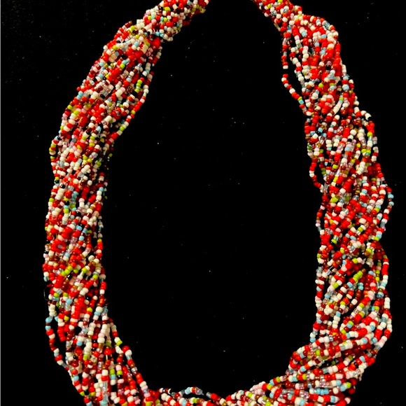 Beaded necklace - Picture 1 of 4